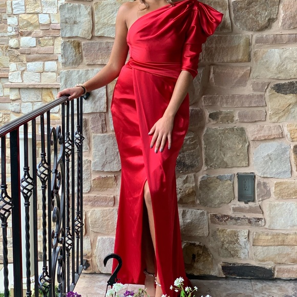 Talbot Runhof Crepe Satin One-Shoulder Gown - Picture 2 of 5